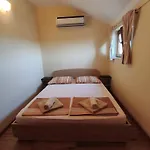 Vila Mirta